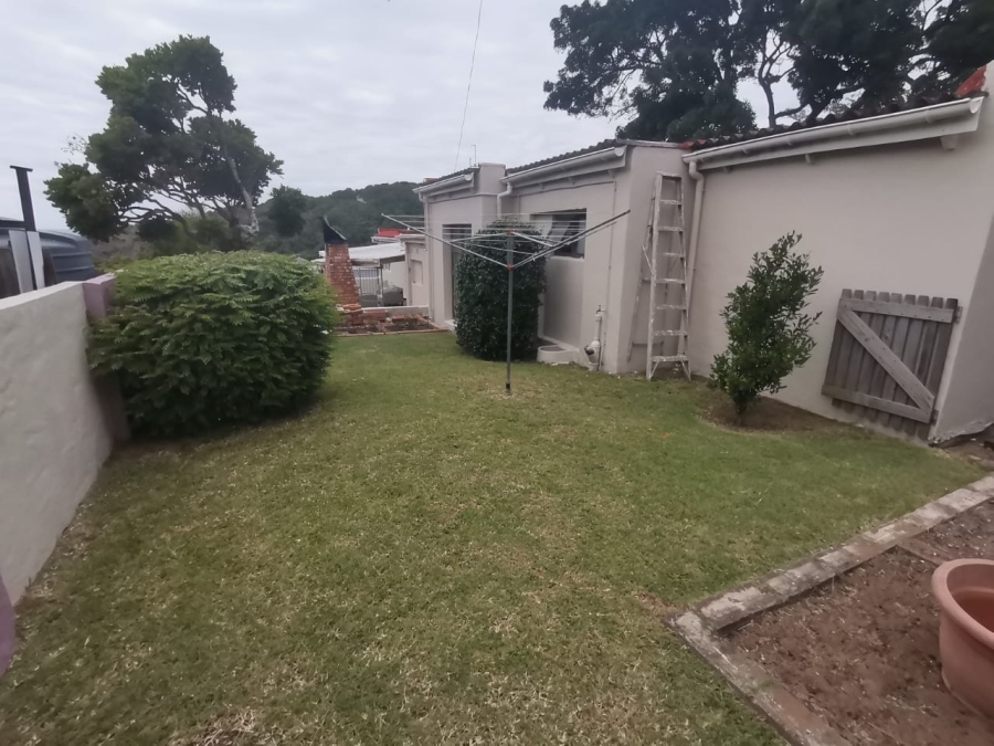 4 Bedroom Property for Sale in Bonza Bay Eastern Cape